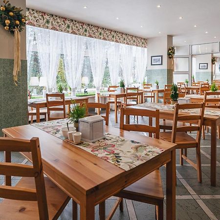 Hotel Ow Jaskolka à Zakopane Extérieur photo