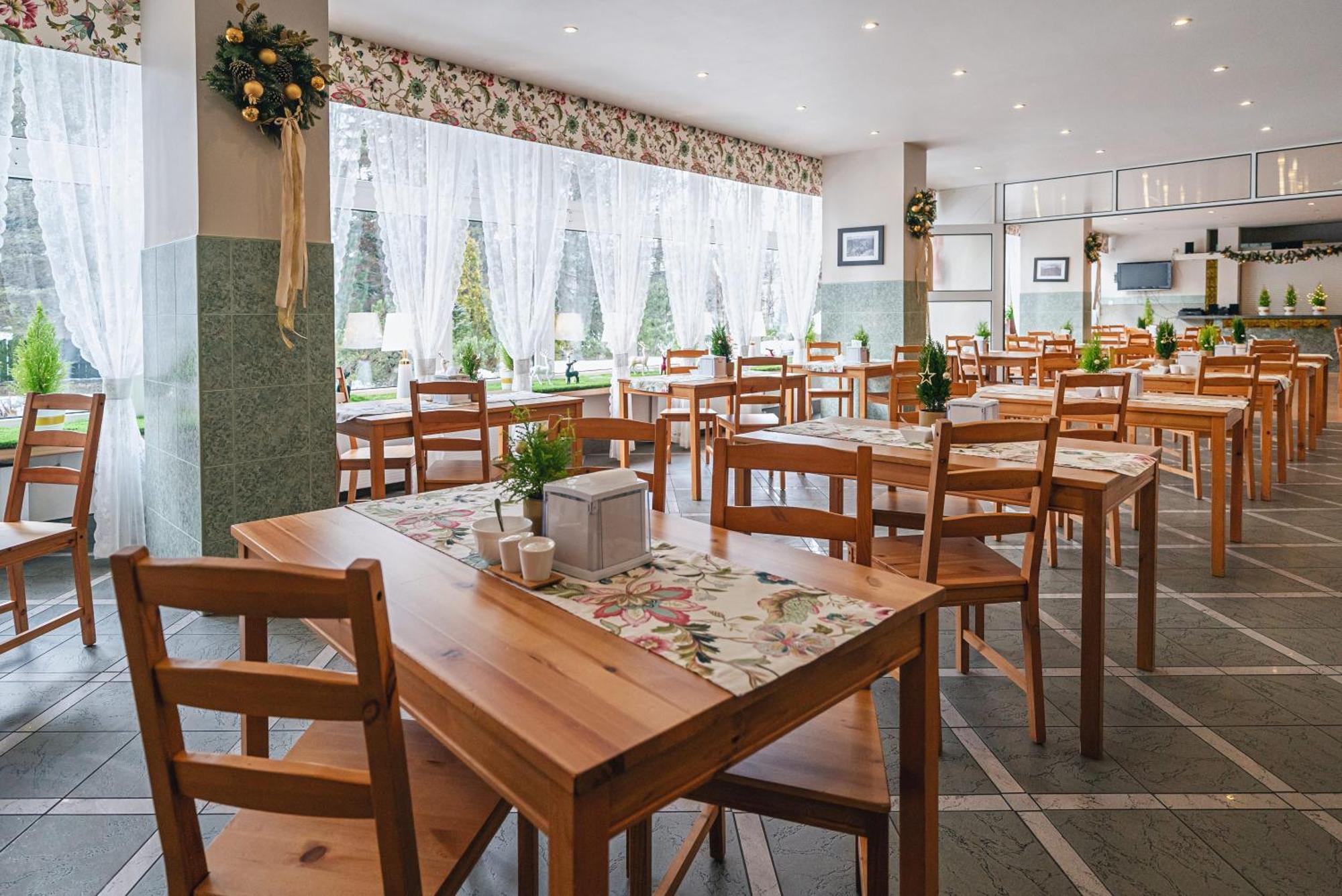 Hotel Ow Jaskolka à Zakopane Extérieur photo