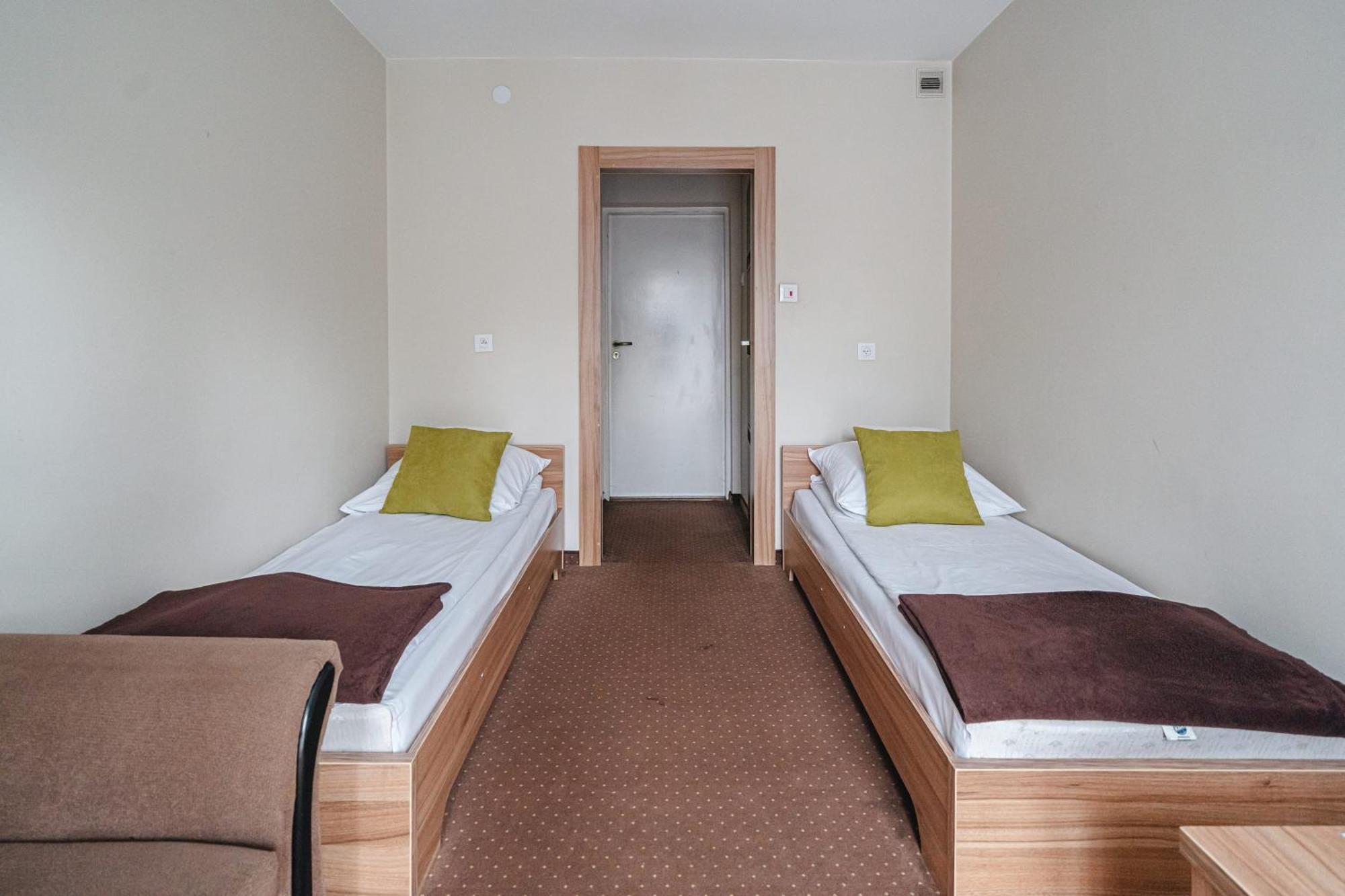 Hotel Ow Jaskolka à Zakopane Extérieur photo