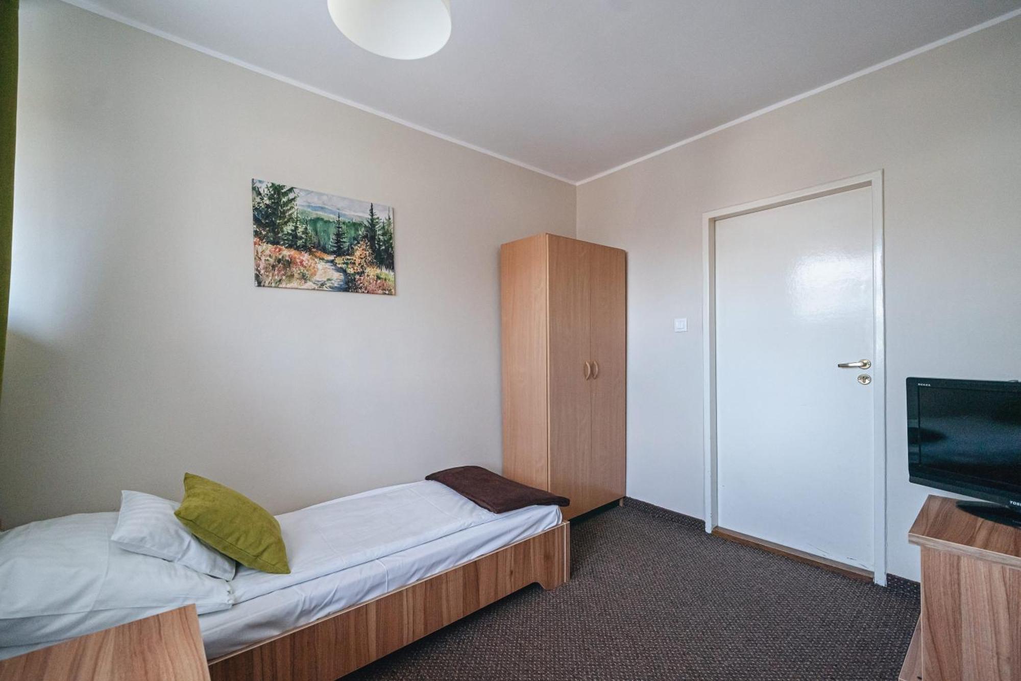 Hotel Ow Jaskolka à Zakopane Extérieur photo